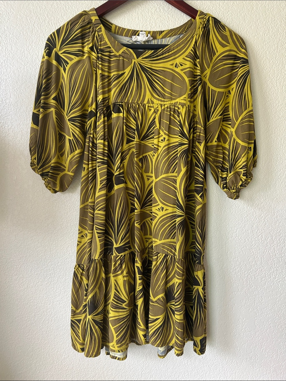TANOA Yellow and Olive Leaf-Print Girl’s Dress, Sz 10
